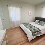 Private Room With En-Suite Bathroom And Private Entrance In A House