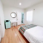 Private Room With En-Suite Bathroom And Private Entrance In A House